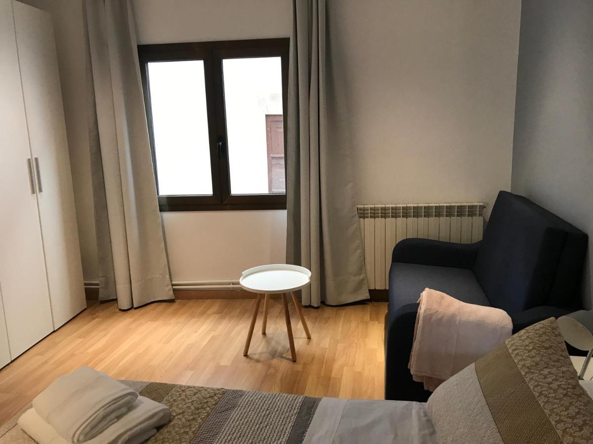 Hostal Casiano Camarasa Eksteriør bilde