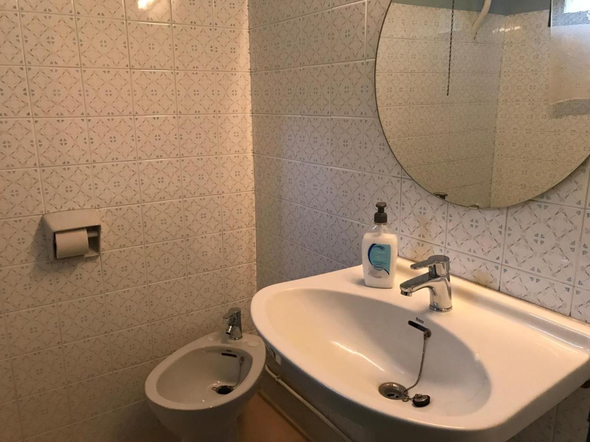 Hostal Casiano Camarasa Eksteriør bilde